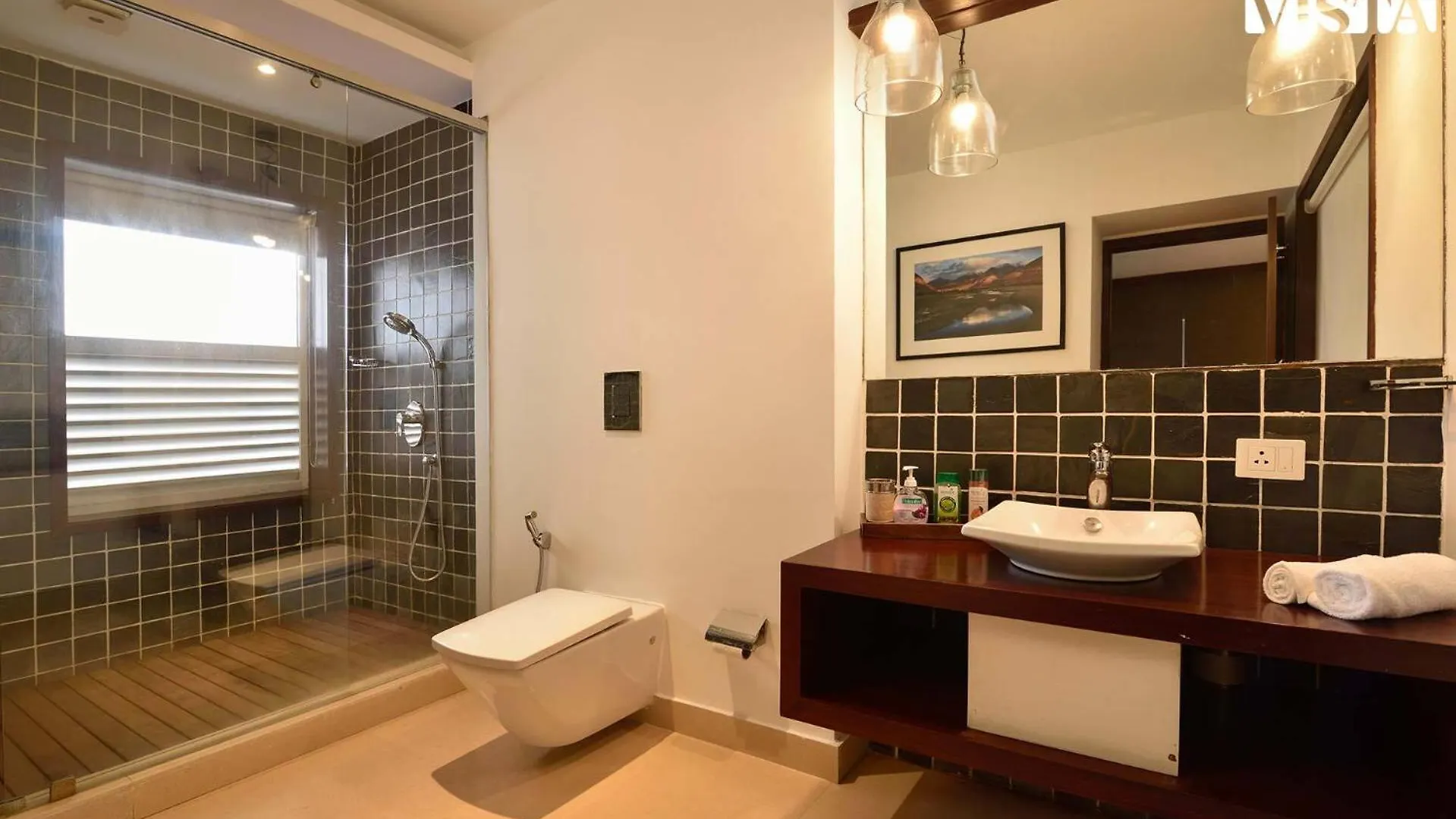 Stayvista At Skyville B With Kitchen Access, Wifi, Ac Kochi Apartment